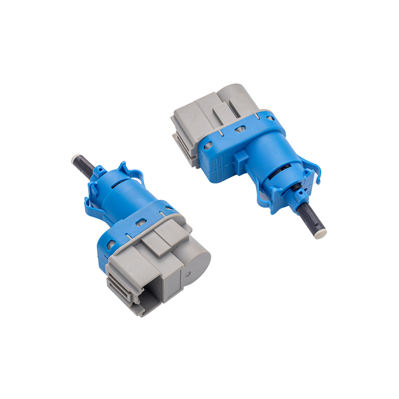 Ford, Mazda, Lincoln 7E5Z13480A Fren Lambası Anahtarı Değişimi
   