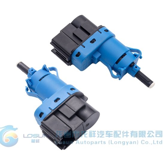 Ford, Mazda, Lincoln BN7N66490 Fren Lambası Anahtarı Değişimi
   